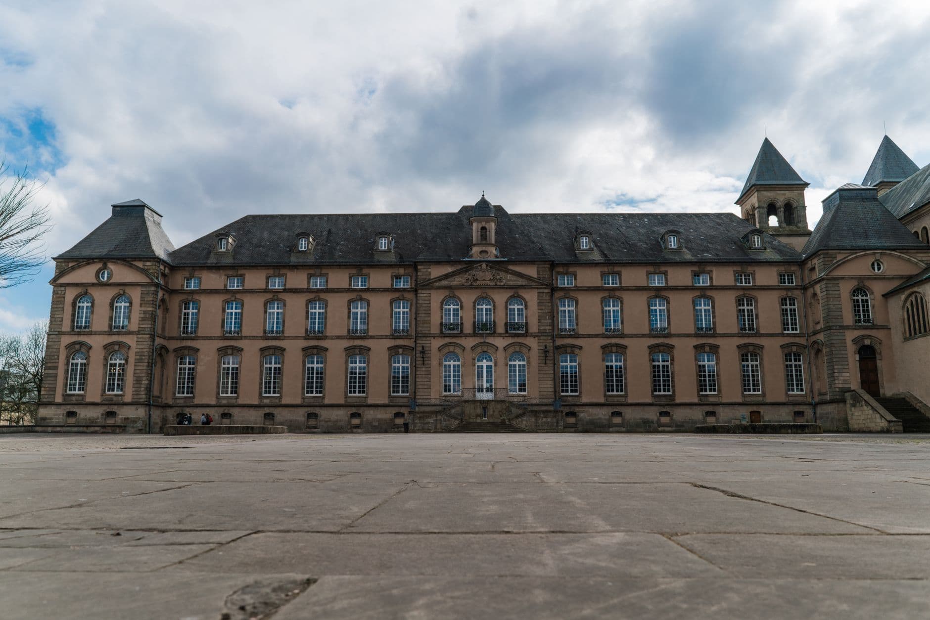 Luxembourg 3