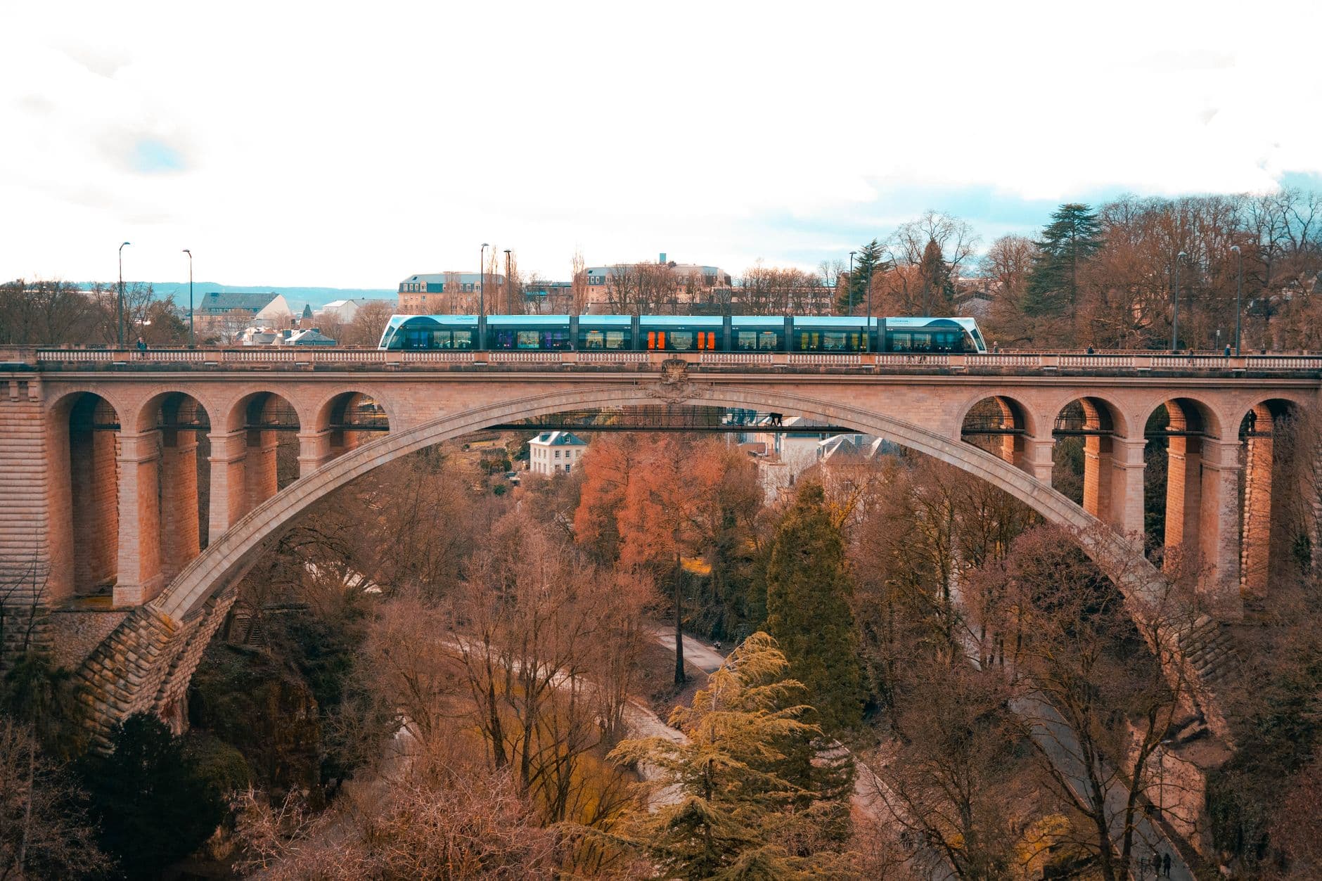 Luxembourg 6