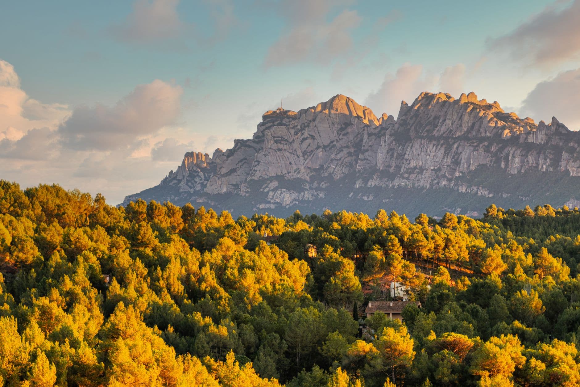 Montserrat 10