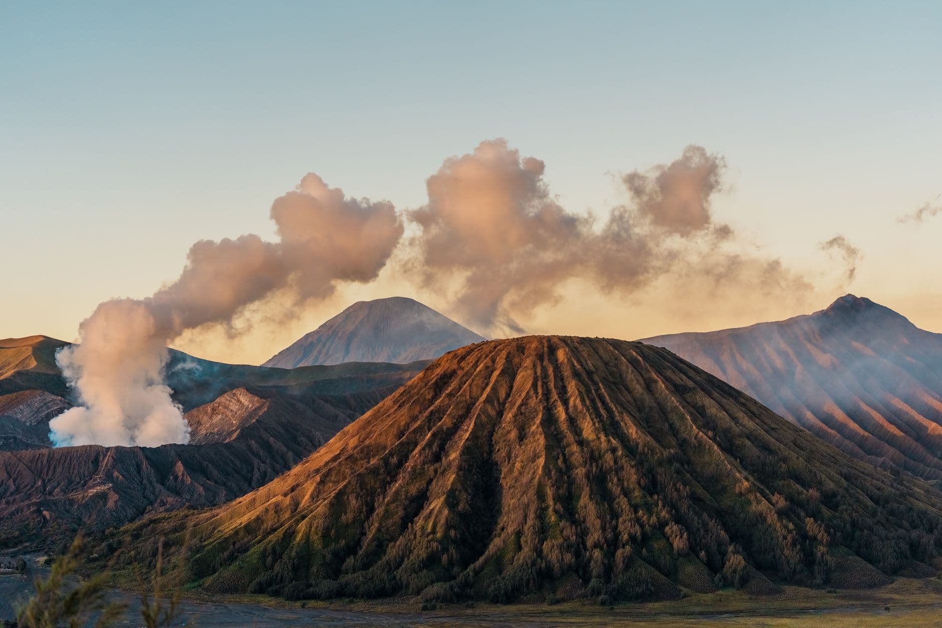 eSIM in Mount Bromo 1