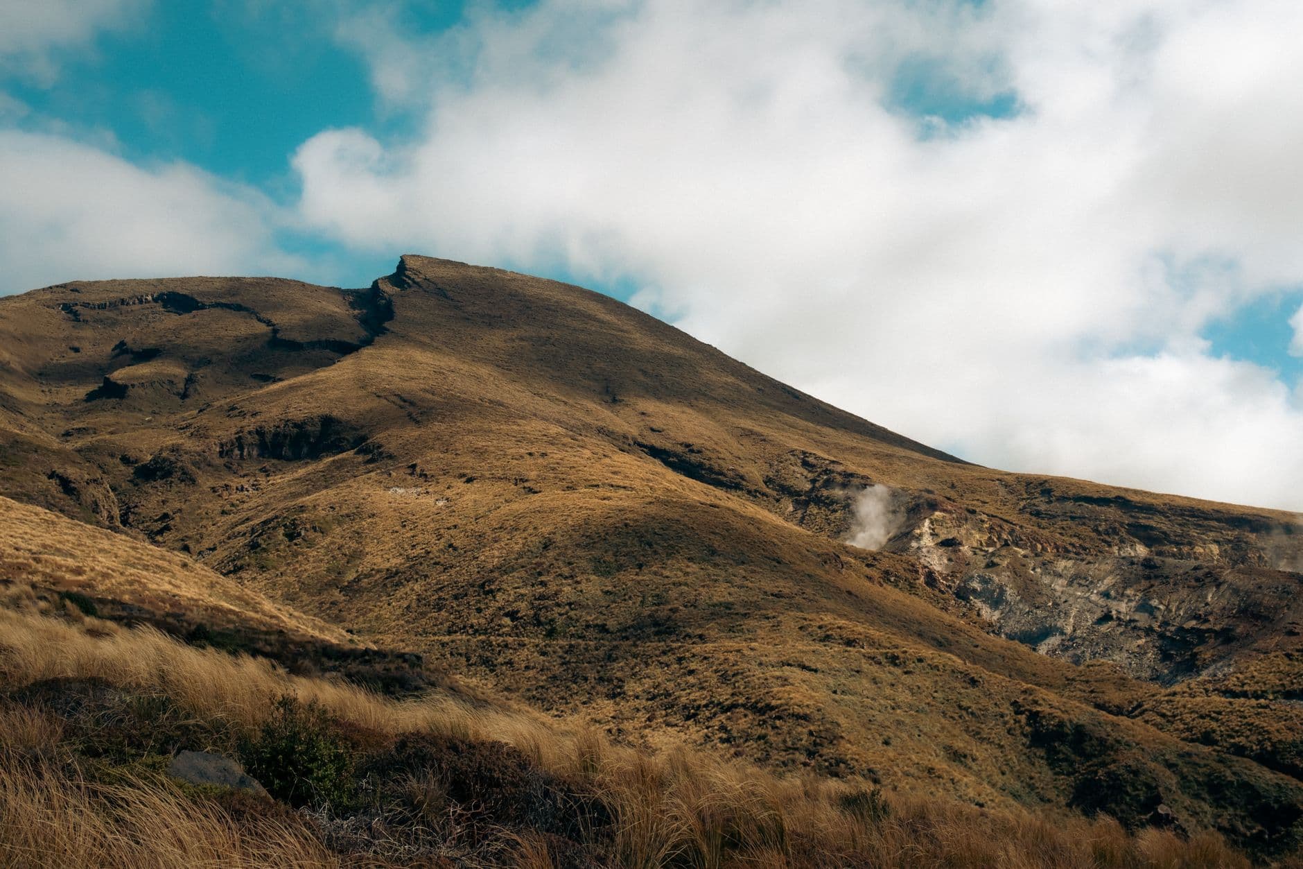 eSIM in Tongariro Alpine Crossing 2
