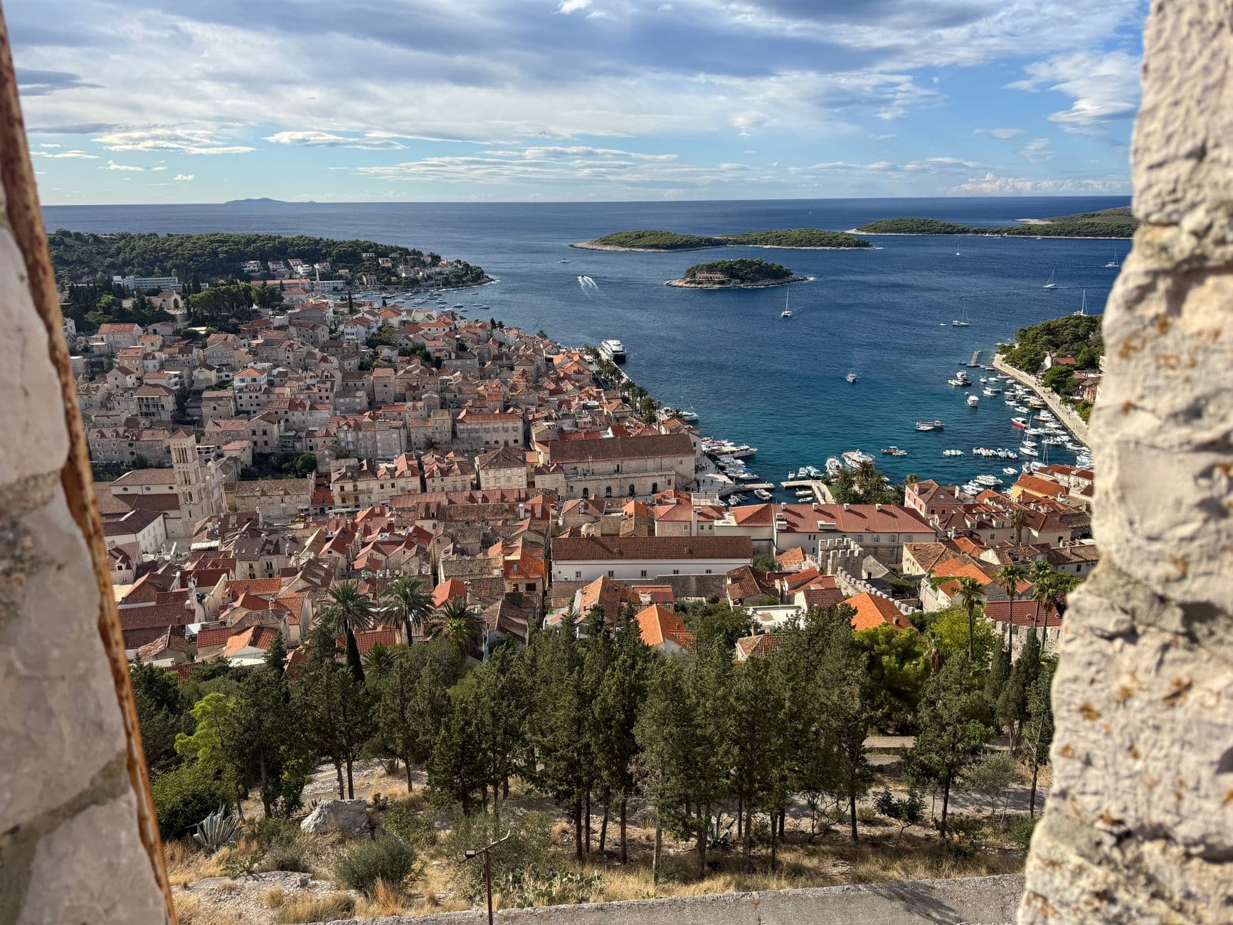 eSIM in Hvar Island 1