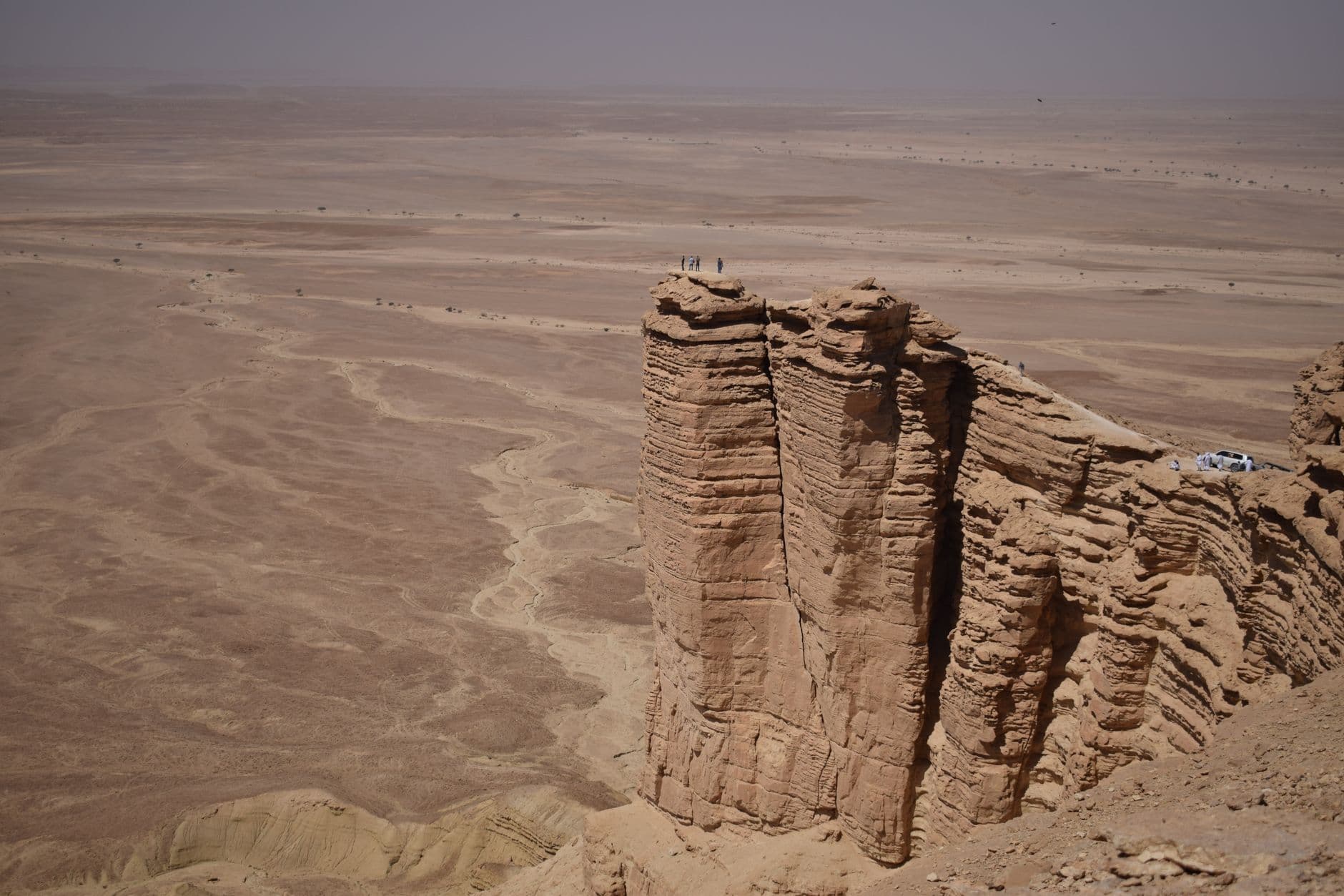 eSIM in Edge of the World Saudi 1