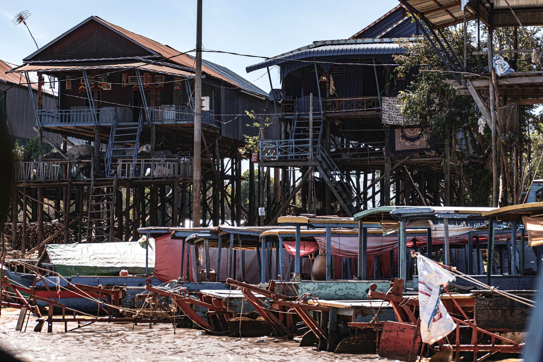eSIM in Tonle Sap Lake 2