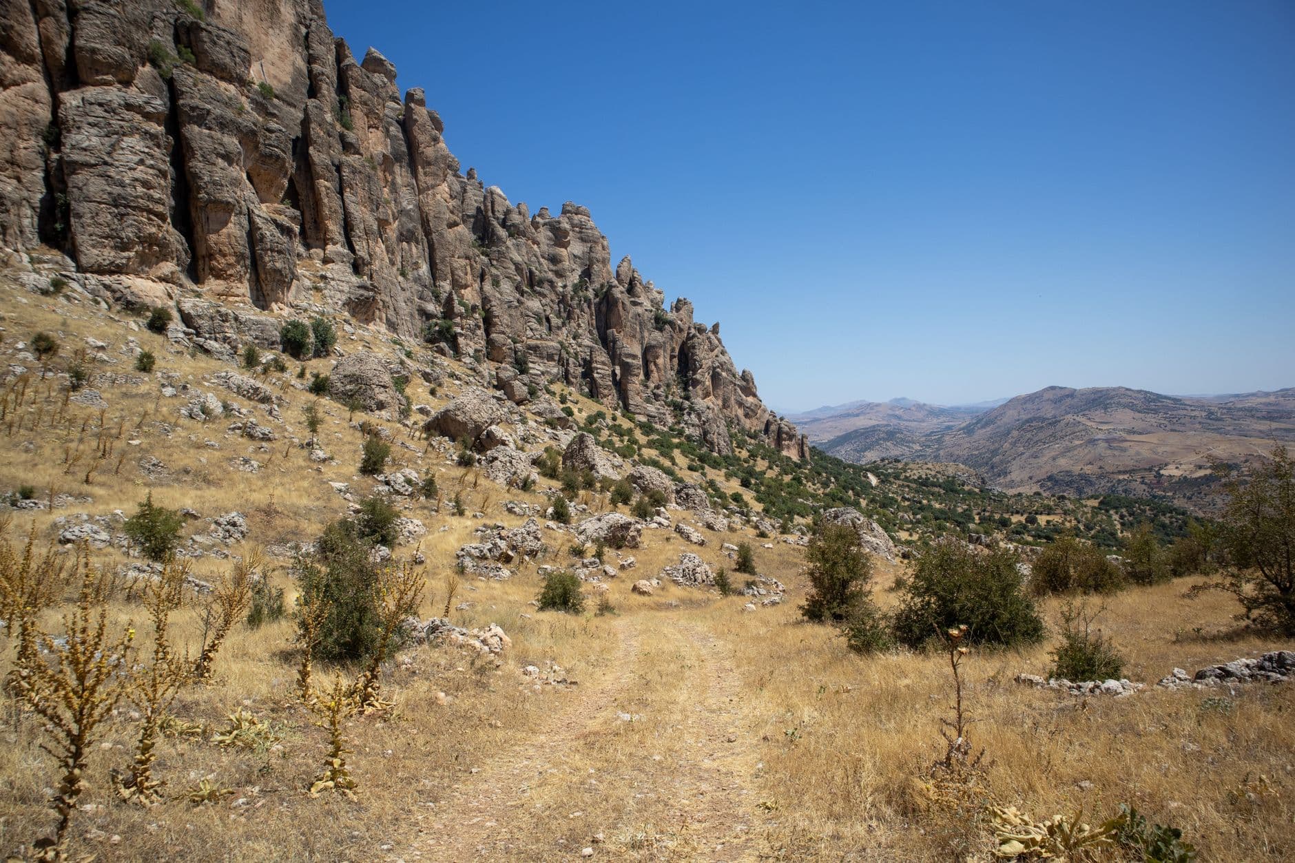 eSIM in Noravank Canyon 1