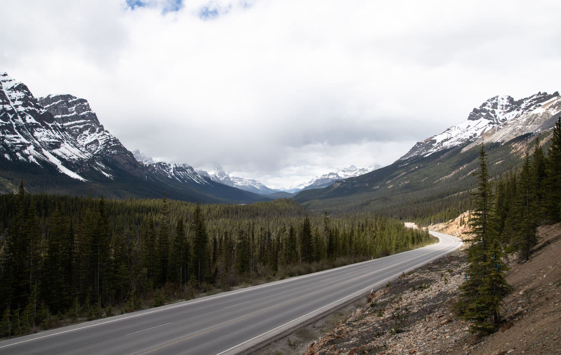 eSIM in Icefields Parkway 1