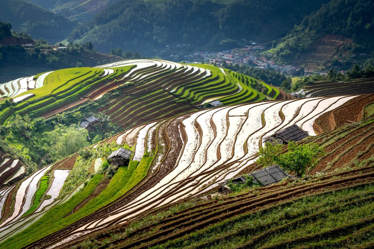 eSIM in Longji Rice Terraces 1