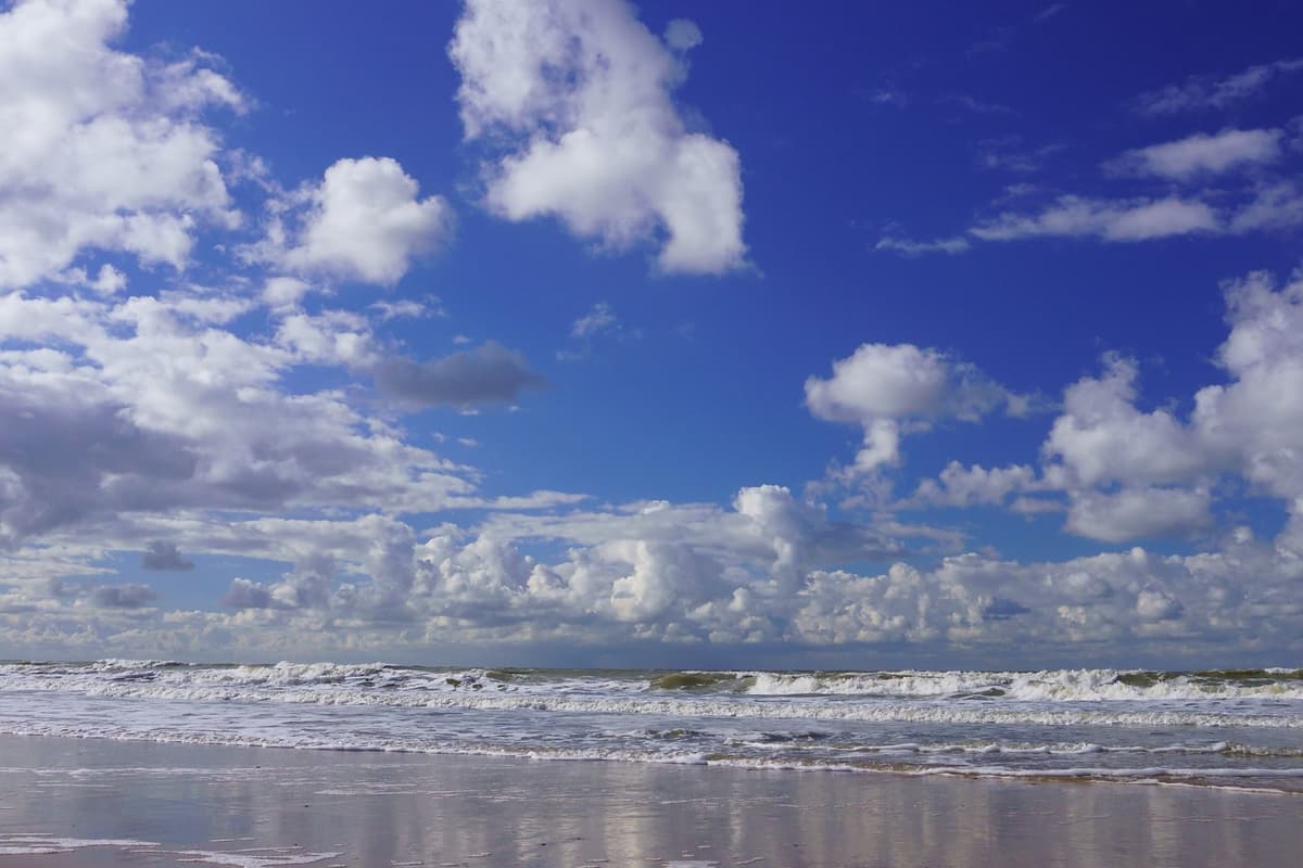 eSIM in Belgian Coast 1