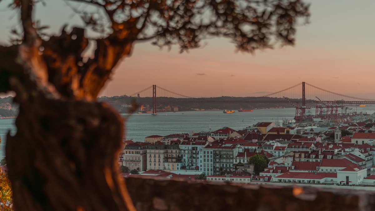 eSIM in Lisbon 1