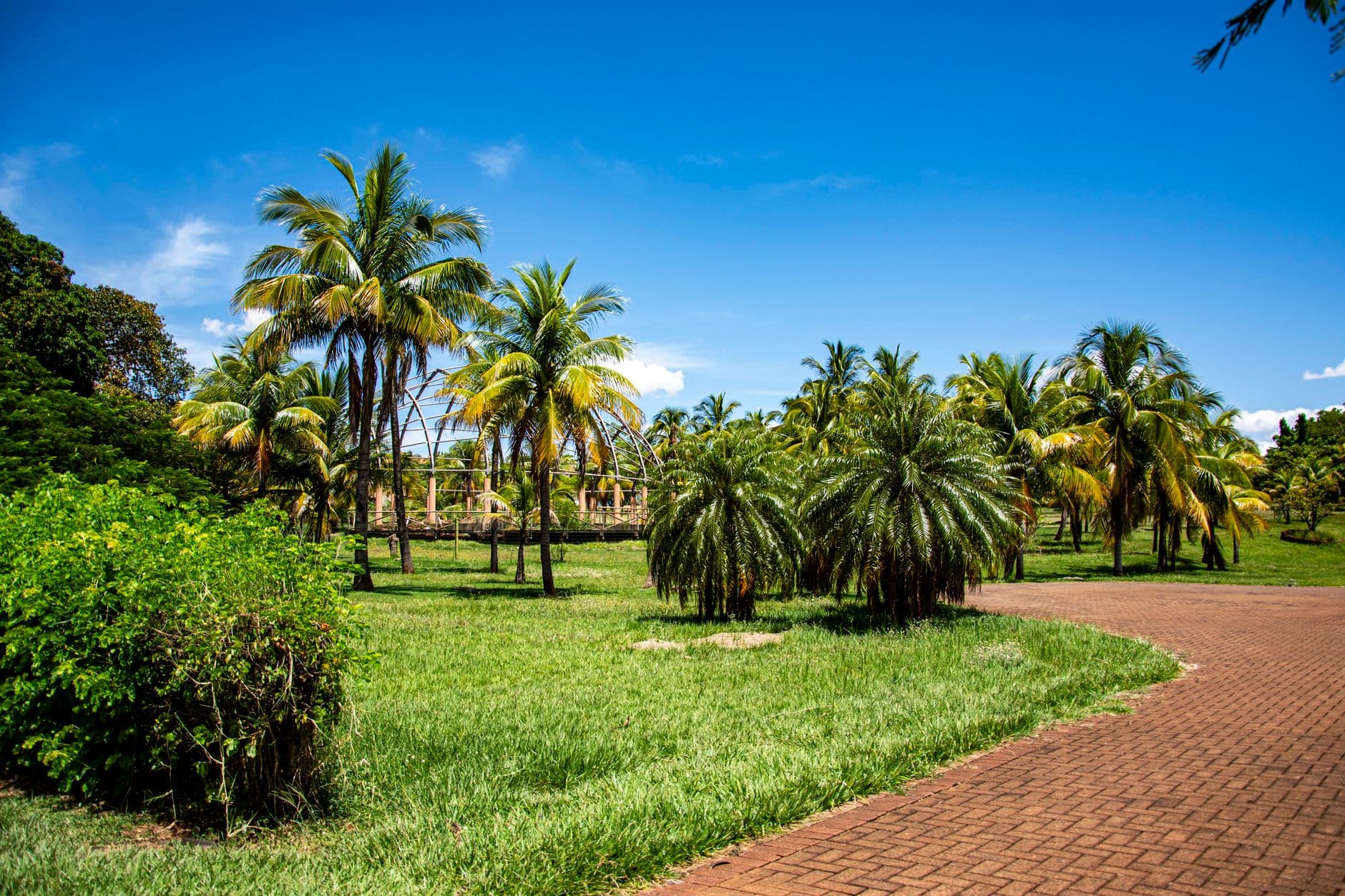 eSIM in Vallee de Mai 1