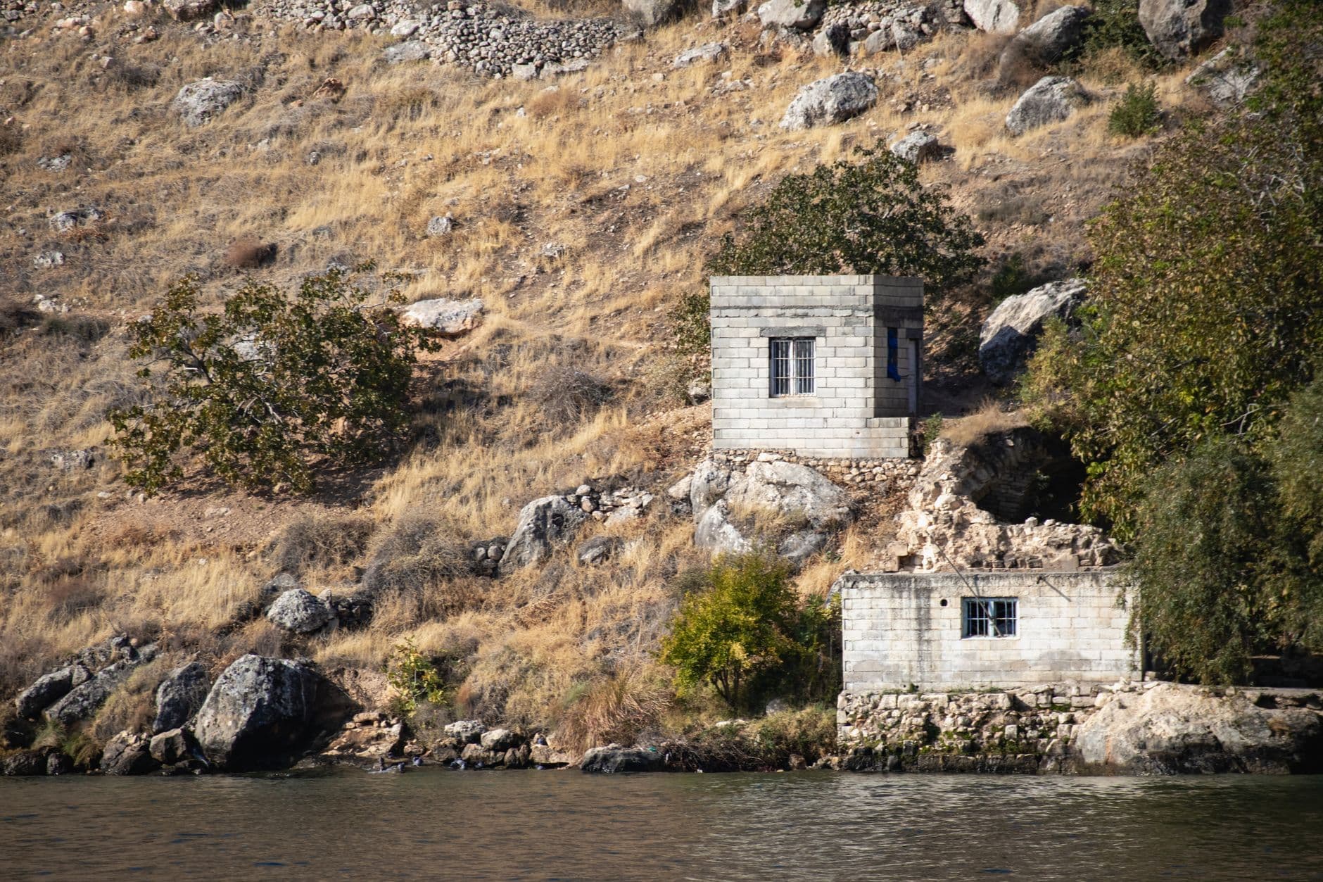 eSIM in Drina River House 1