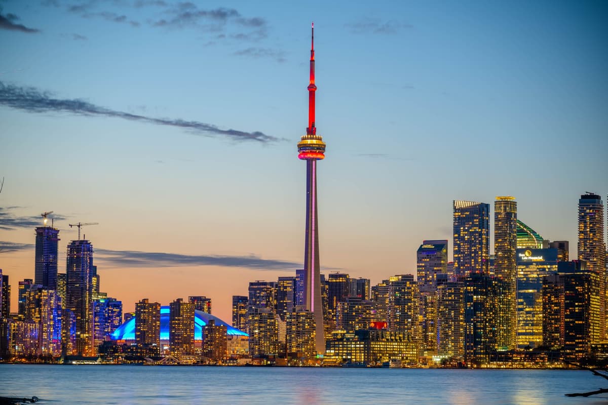 eSIM in Toronto 1
