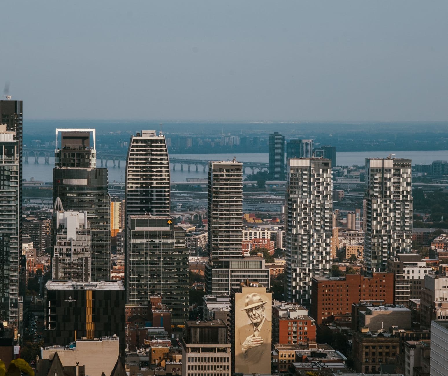 eSIM in Montreal 1