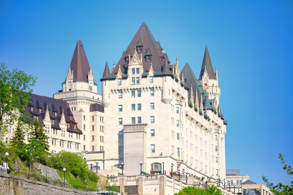 eSIM in Ottawa 1