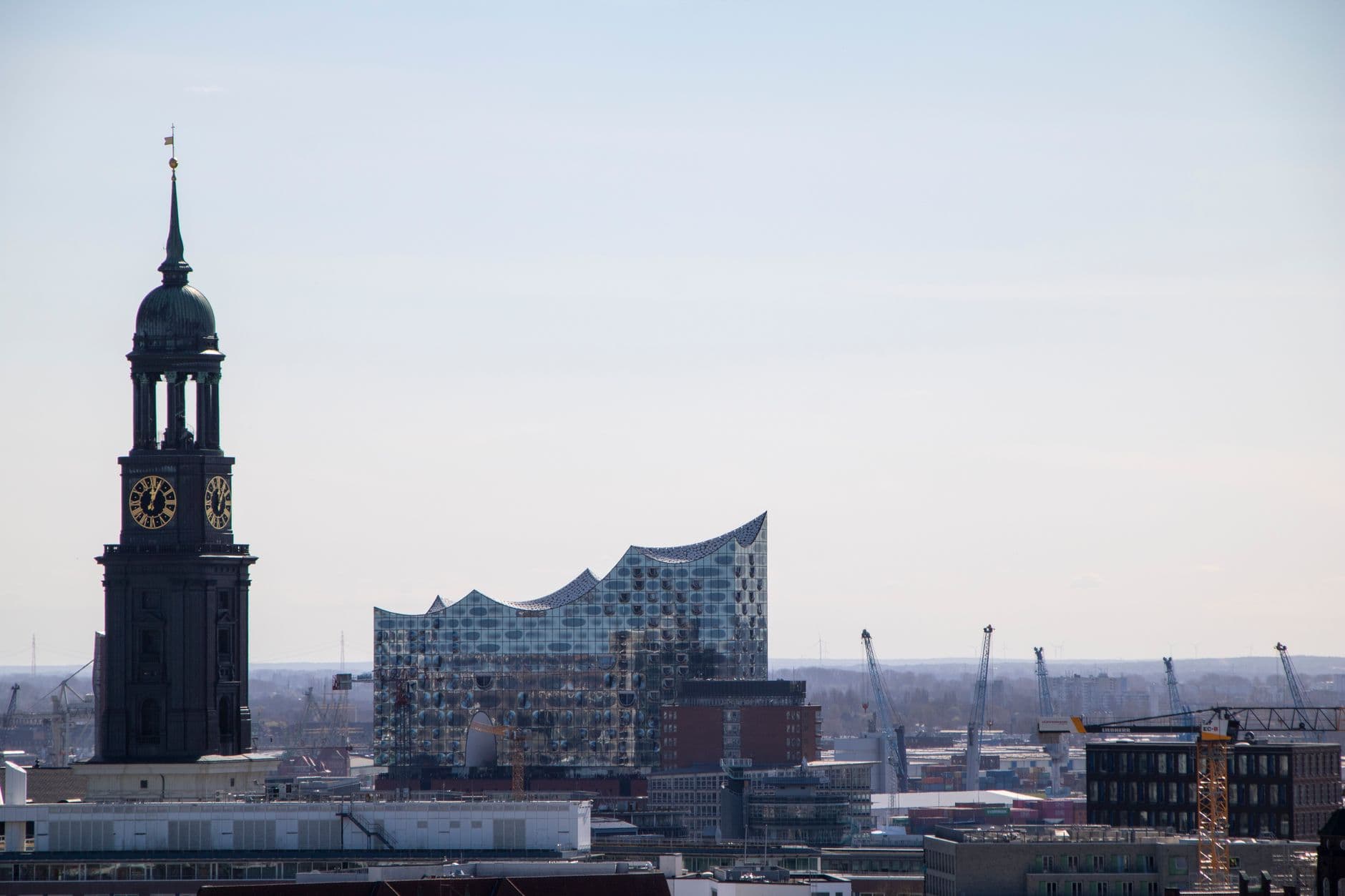 eSIM in Hamburg 1