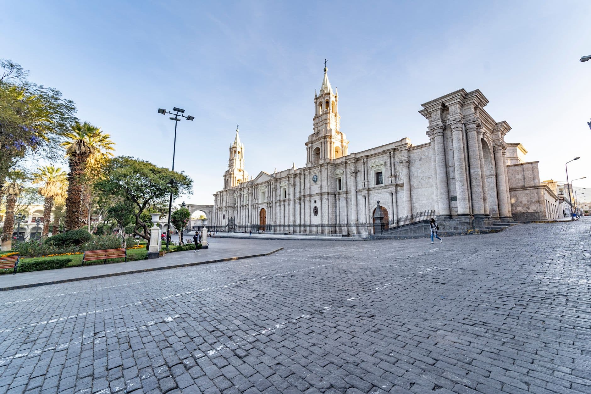 eSIM in Arequipa 2