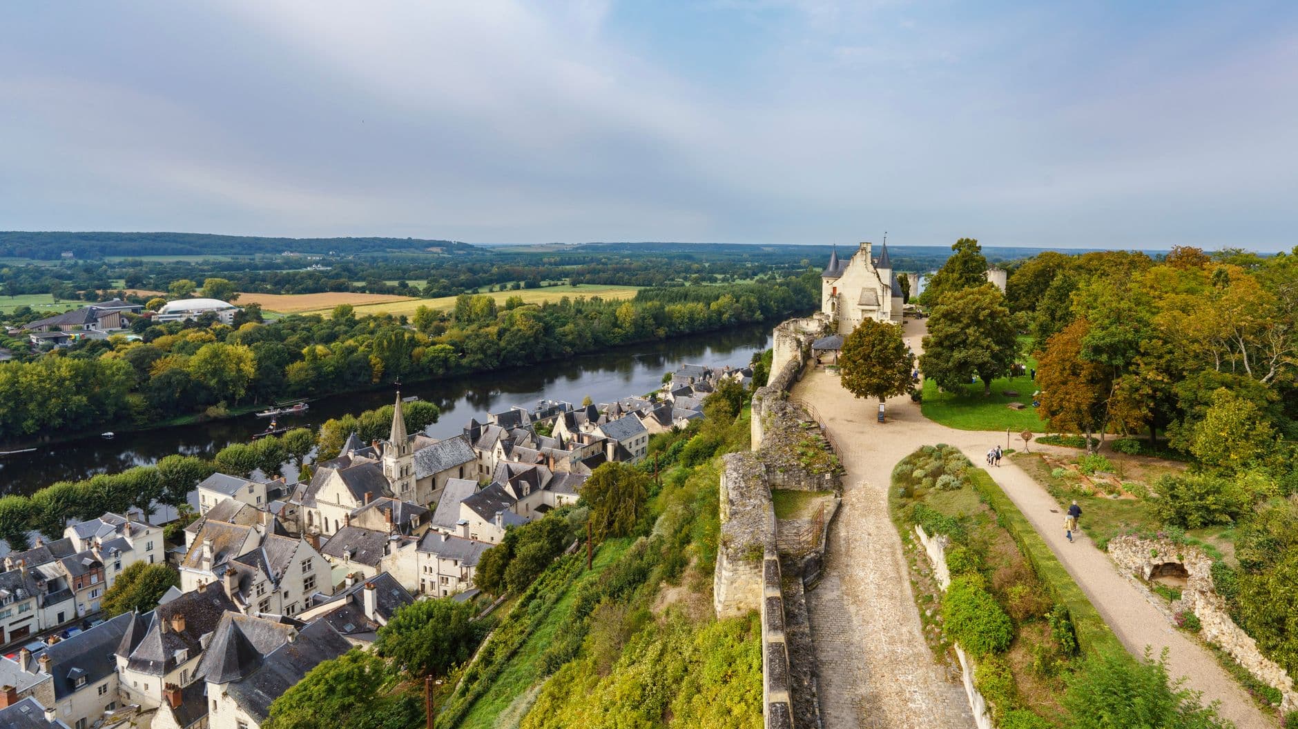 eSIM in Loire Valley 1