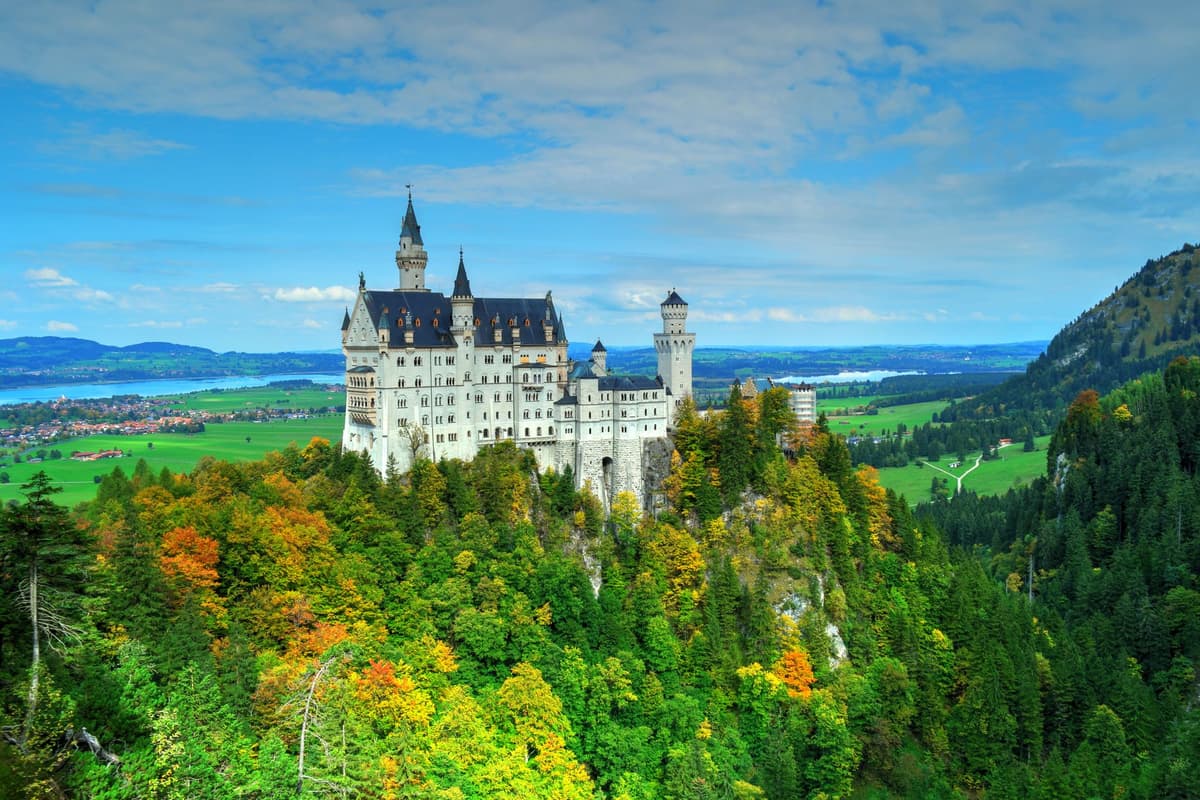 eSIM in Neuschwanstein Castle 2