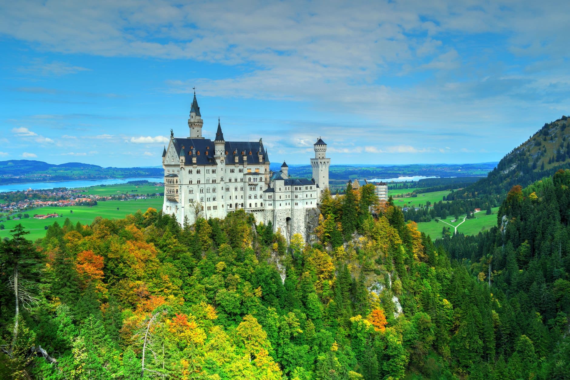 eSIM in Neuschwanstein Castle 2