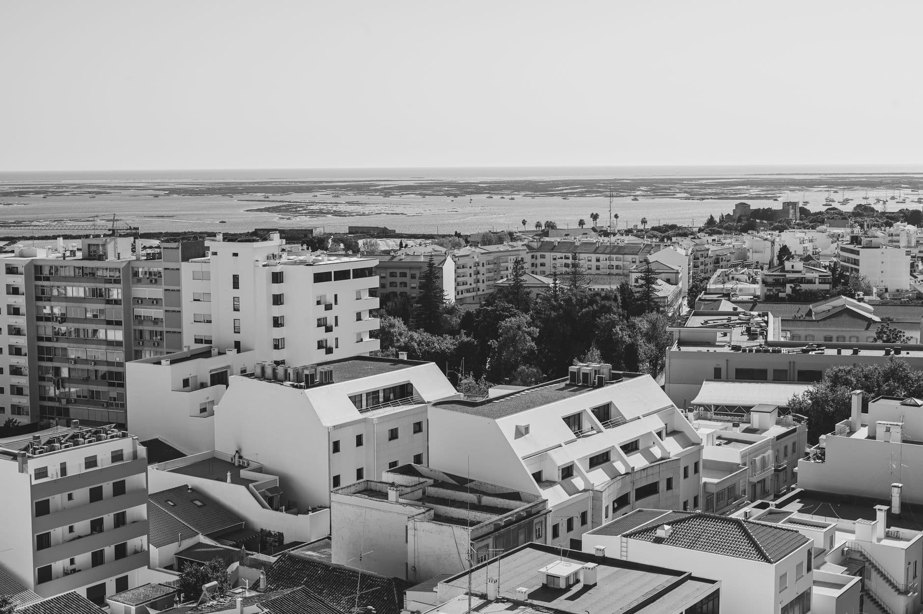 eSIM in Faro 1