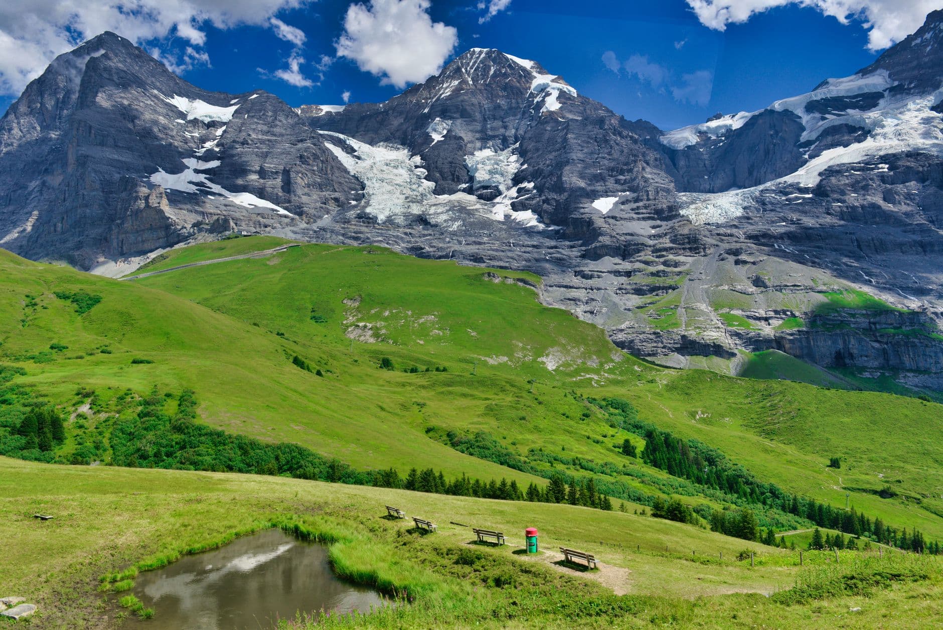 eSIM in Jungfrau 1