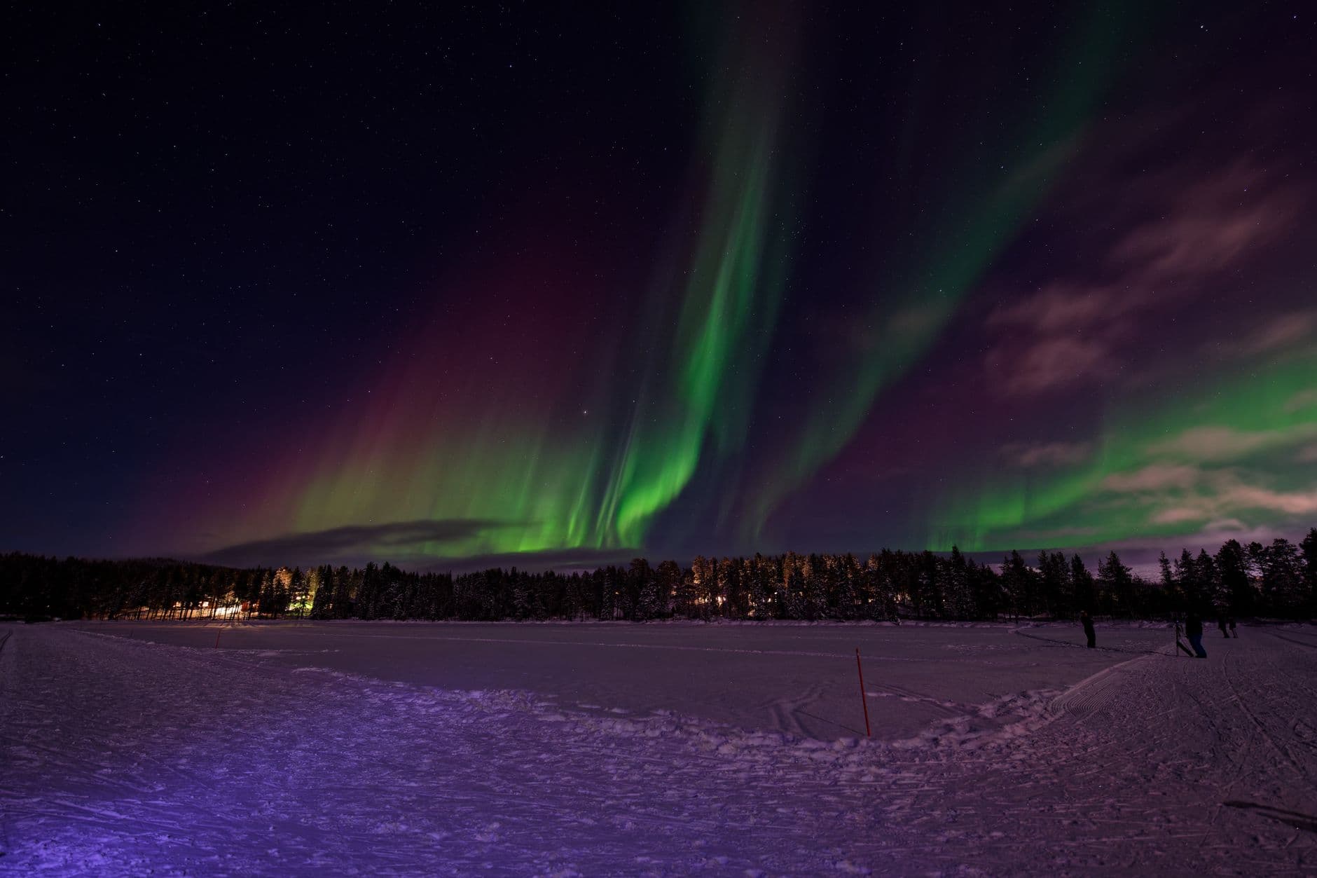 eSIM in Northern Lights Finland 2