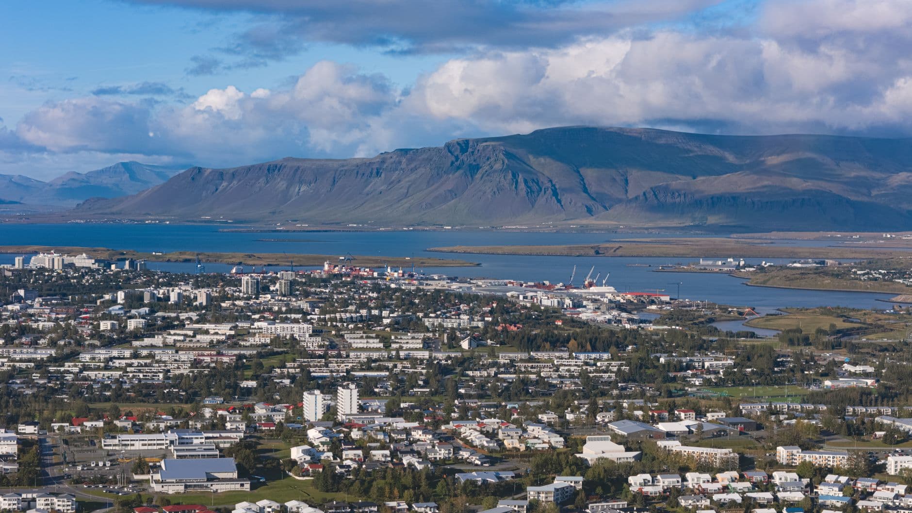 eSIM in Reykjavik 1