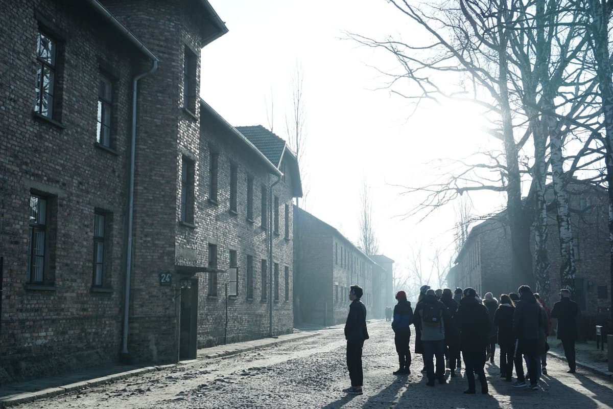 eSIM in Auschwitz 2