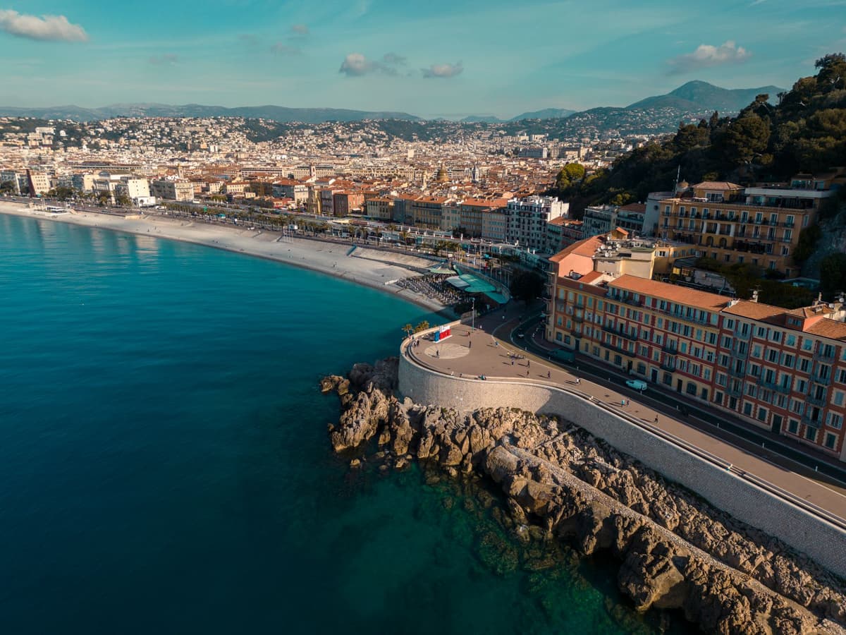 eSIM in Nice 1