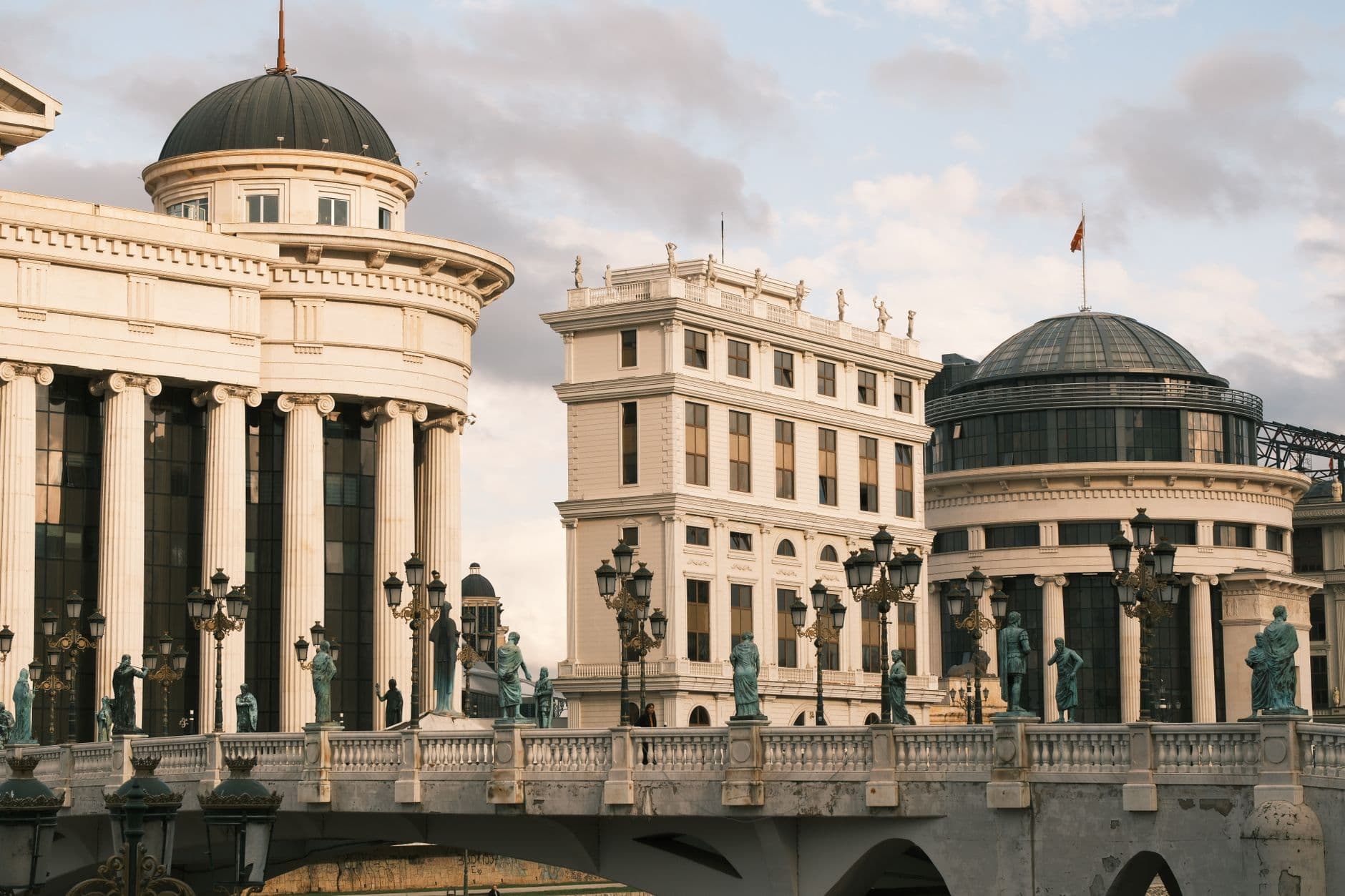 eSIM in Skopje 1