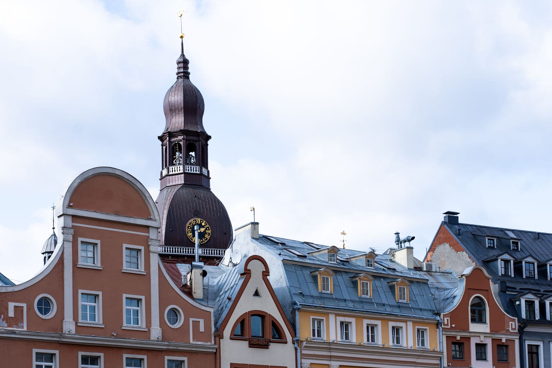 eSIM in Riga 2