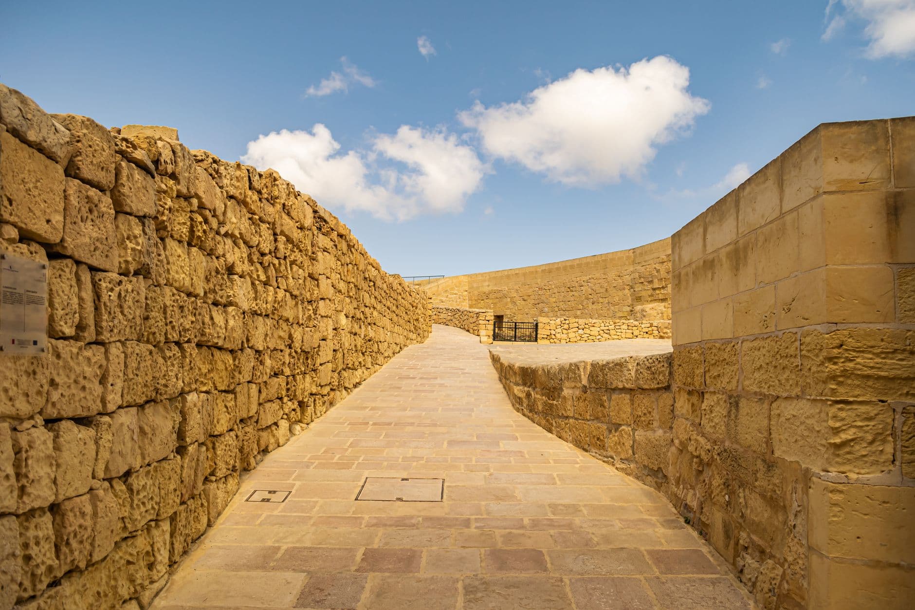 eSIM in Gozo 2