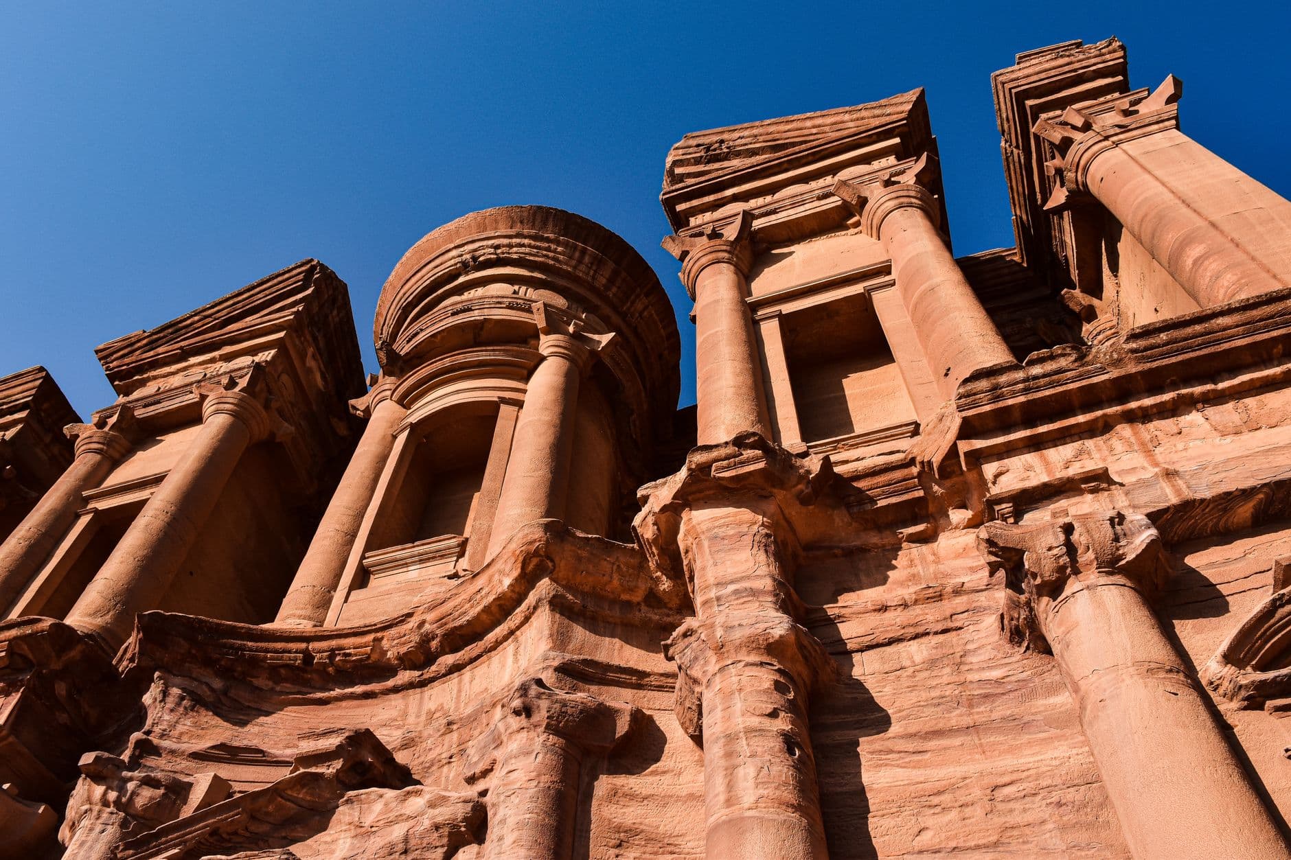 eSIM in Petra 1