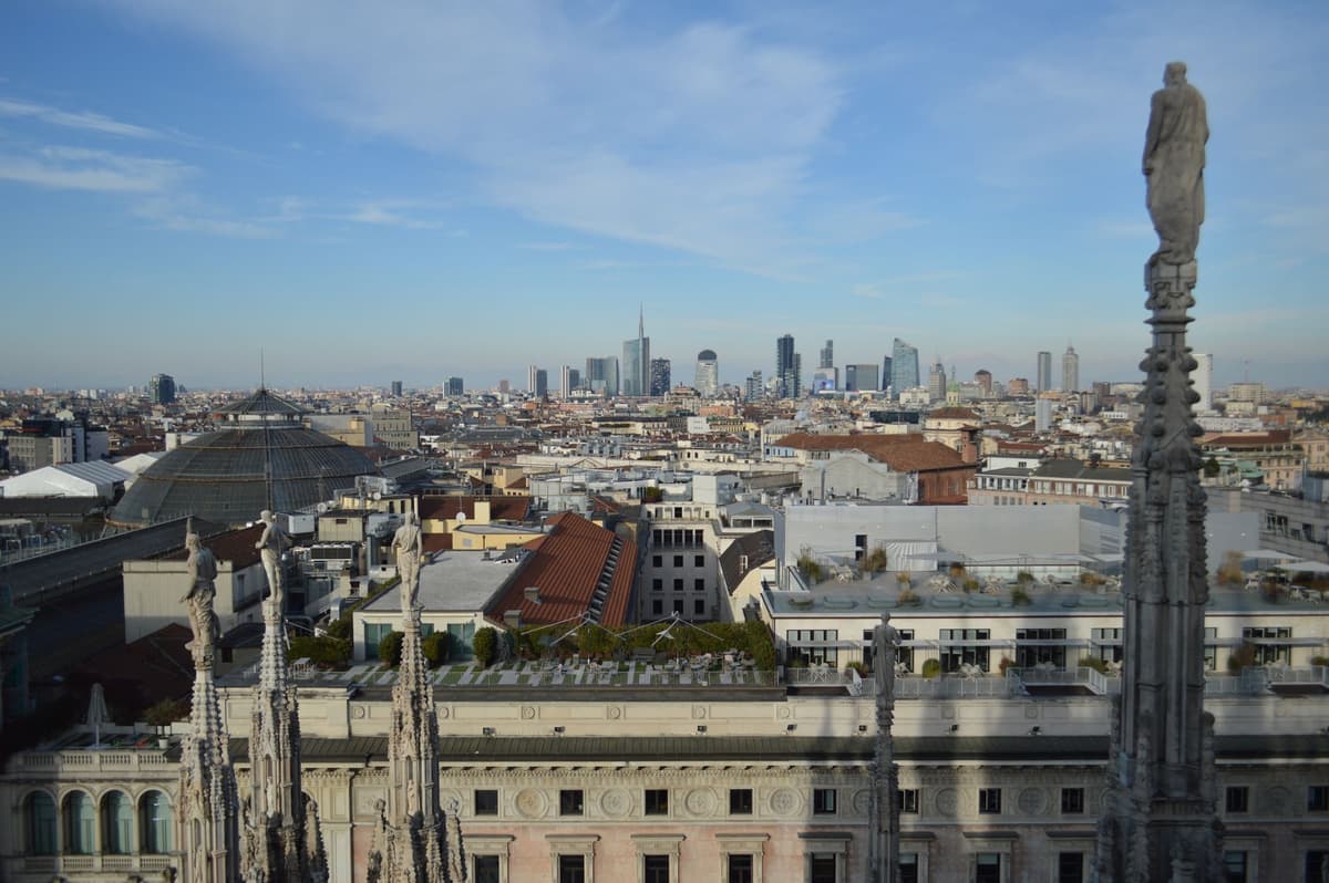 eSIM in Milan 1