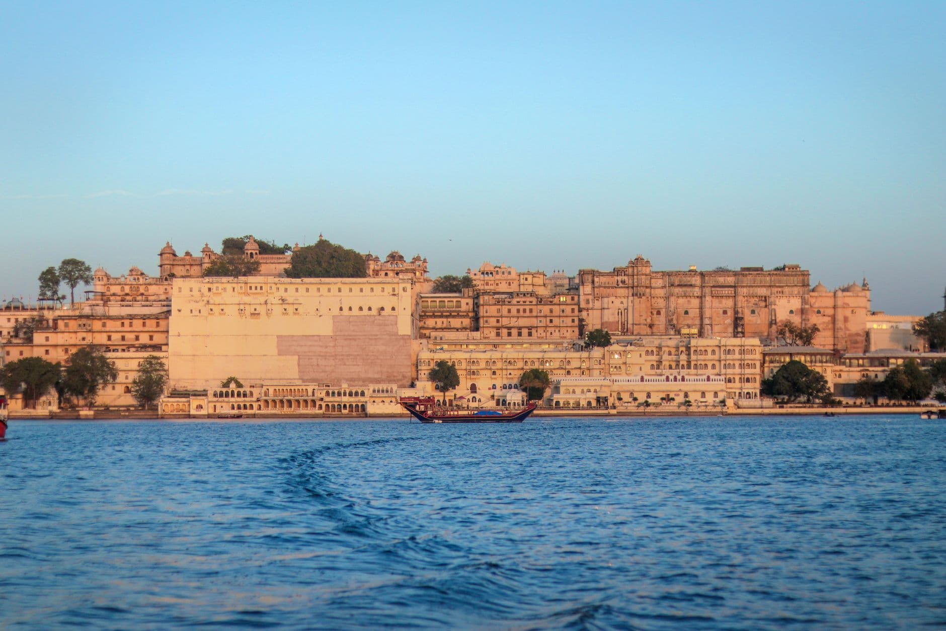 eSIM in Udaipur 1