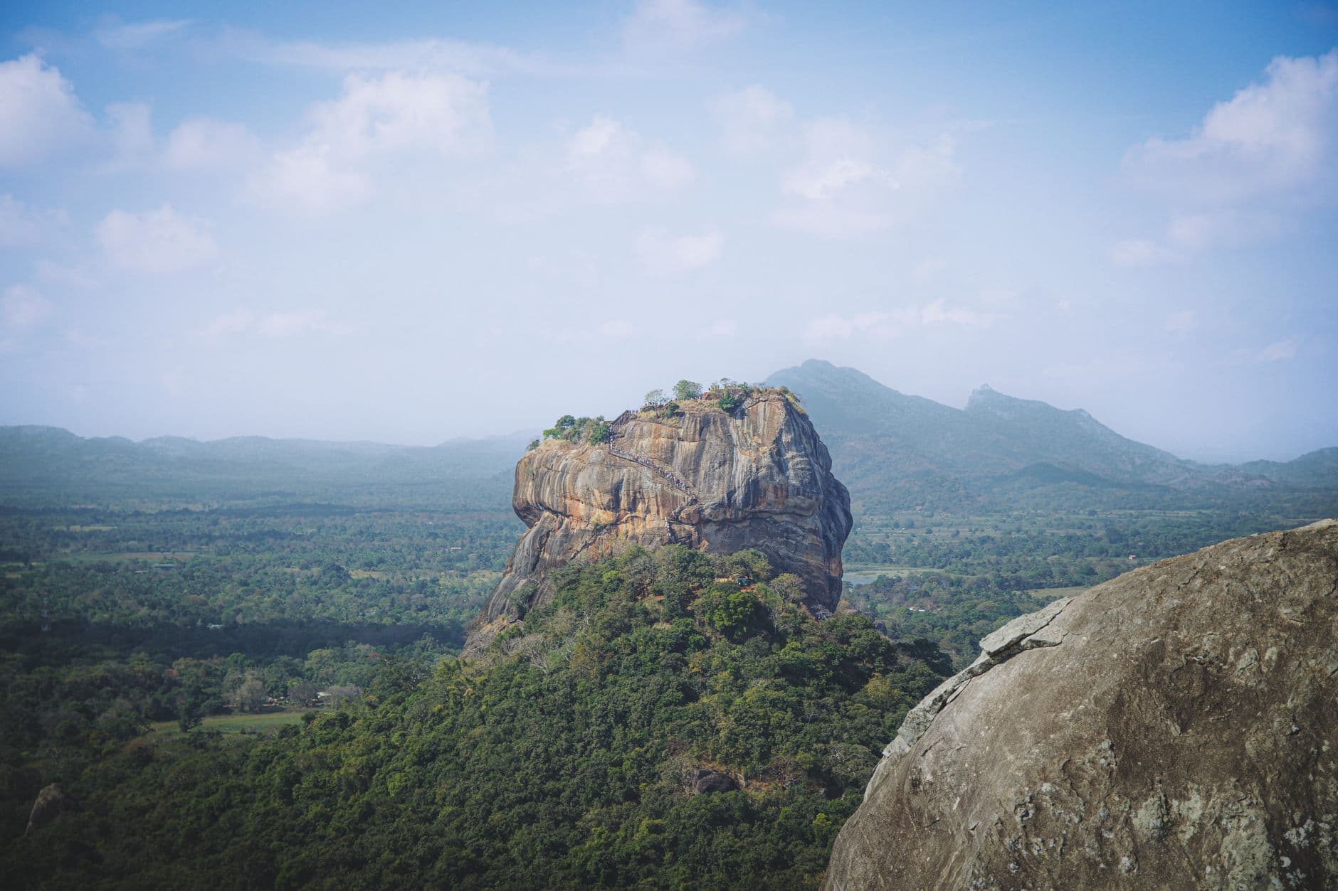eSIM in Sigiriya 1