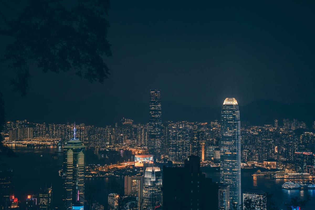 eSIM in Victoria Peak 2