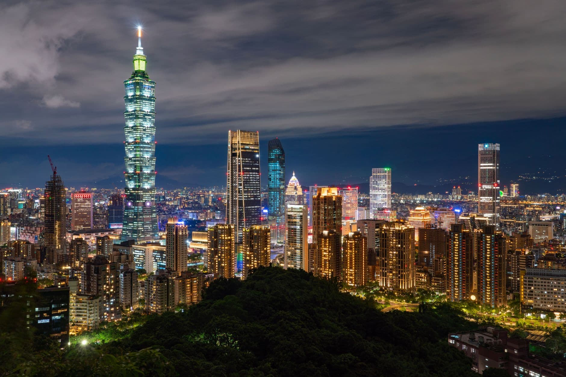 eSIM in Taipei 101 2