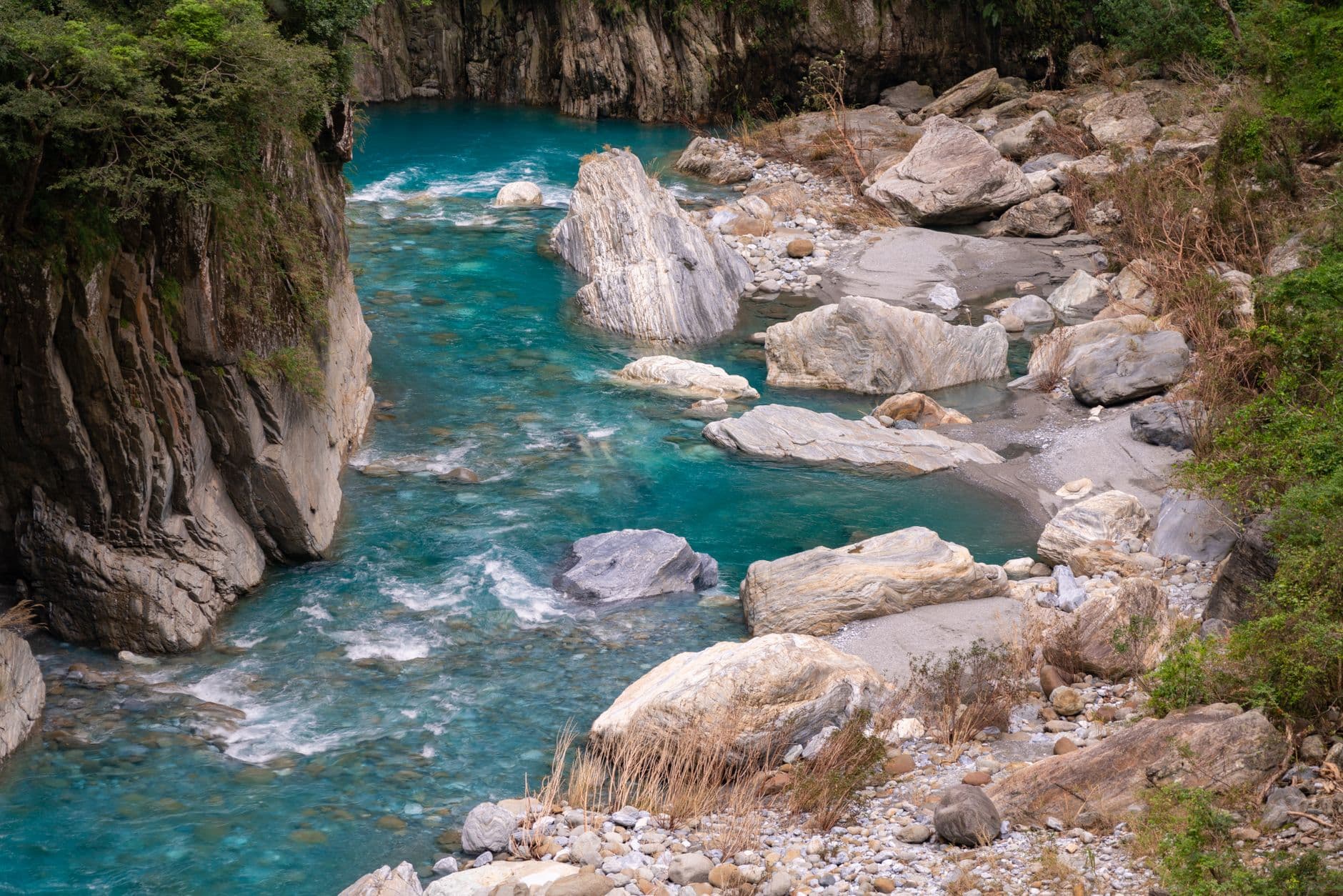 eSIM in Taroko Gorge 2