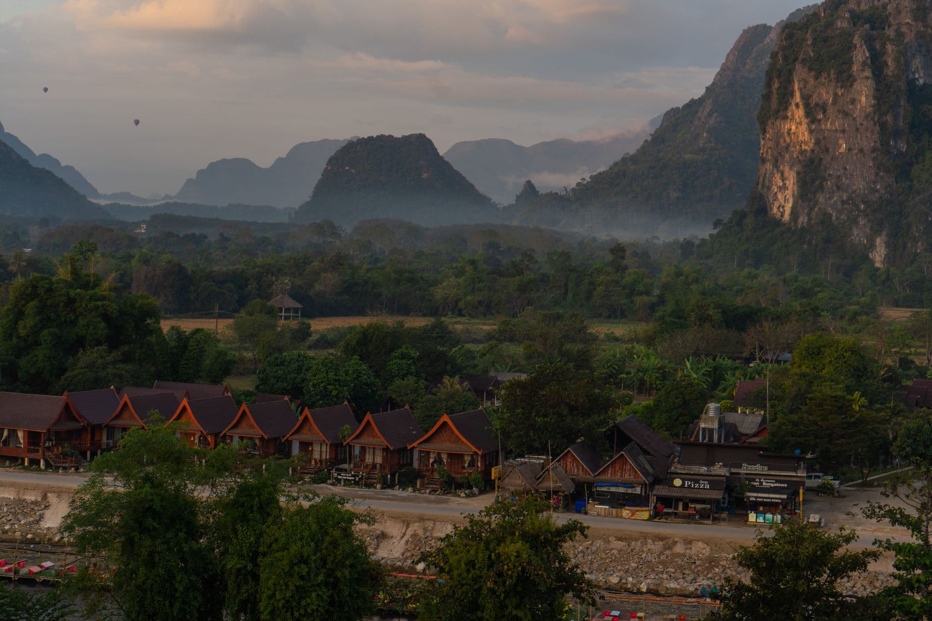 eSIM in Vang Vieng 1