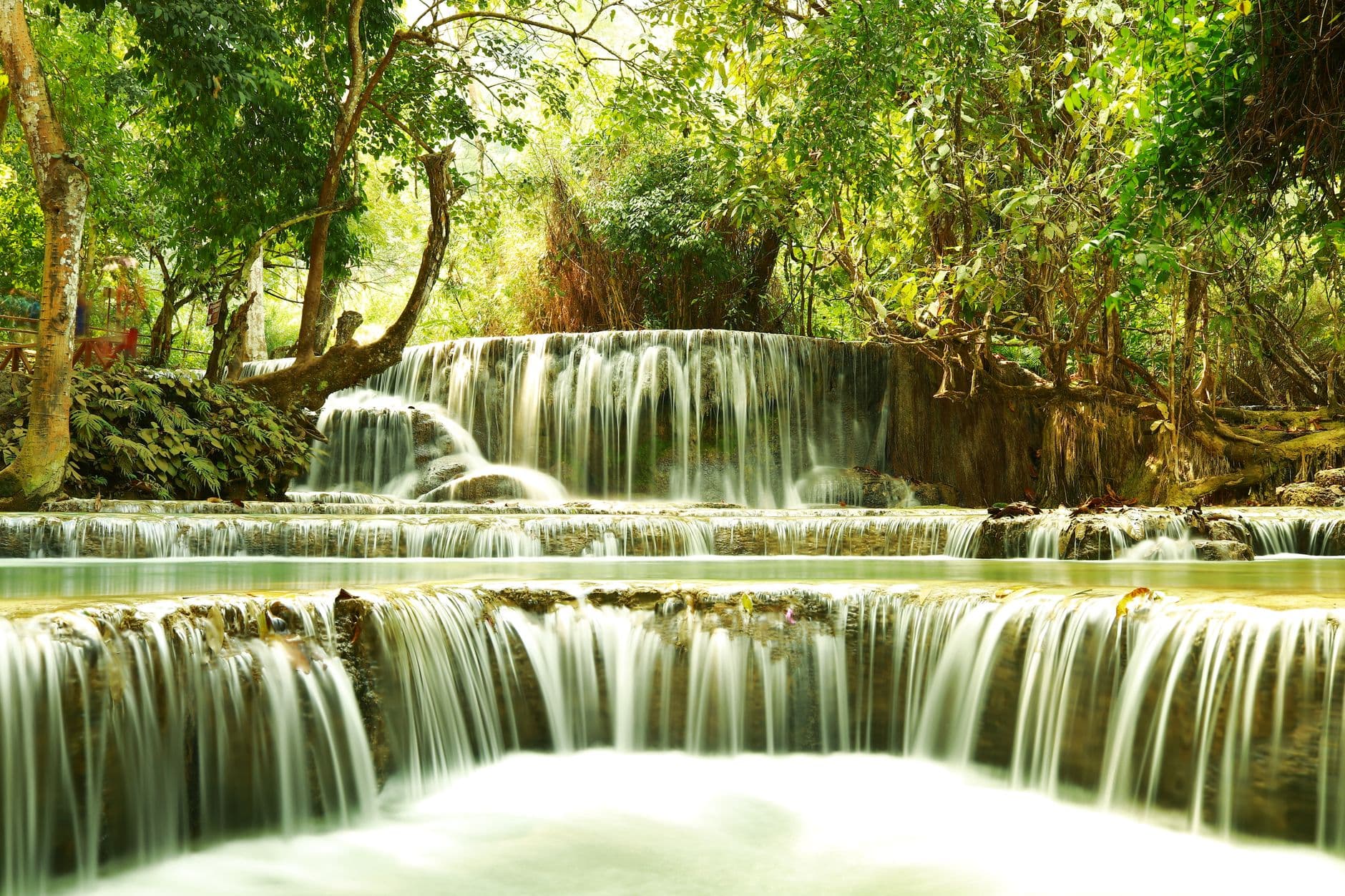 eSIM in Kuang Si Falls 1