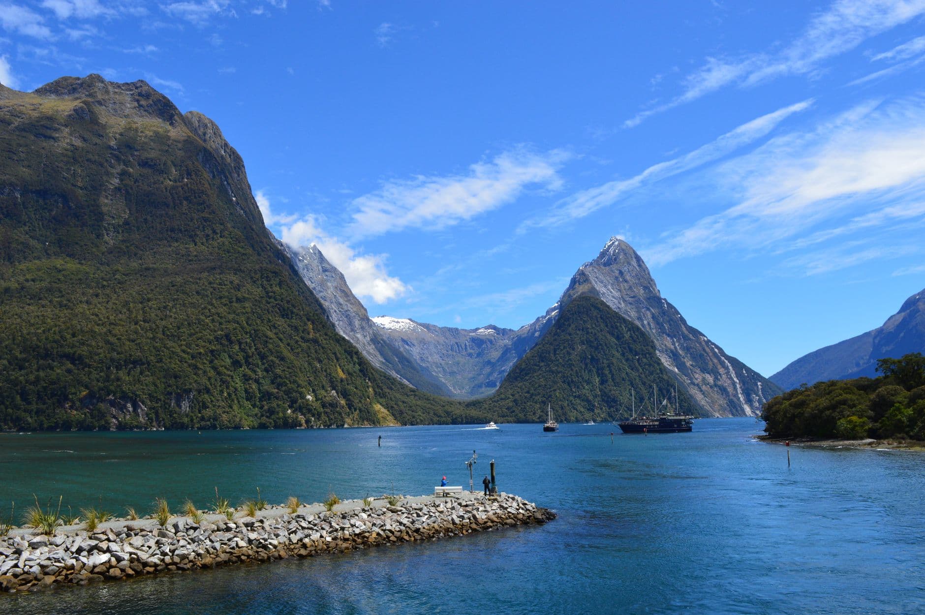 eSIM in Fiordland 1