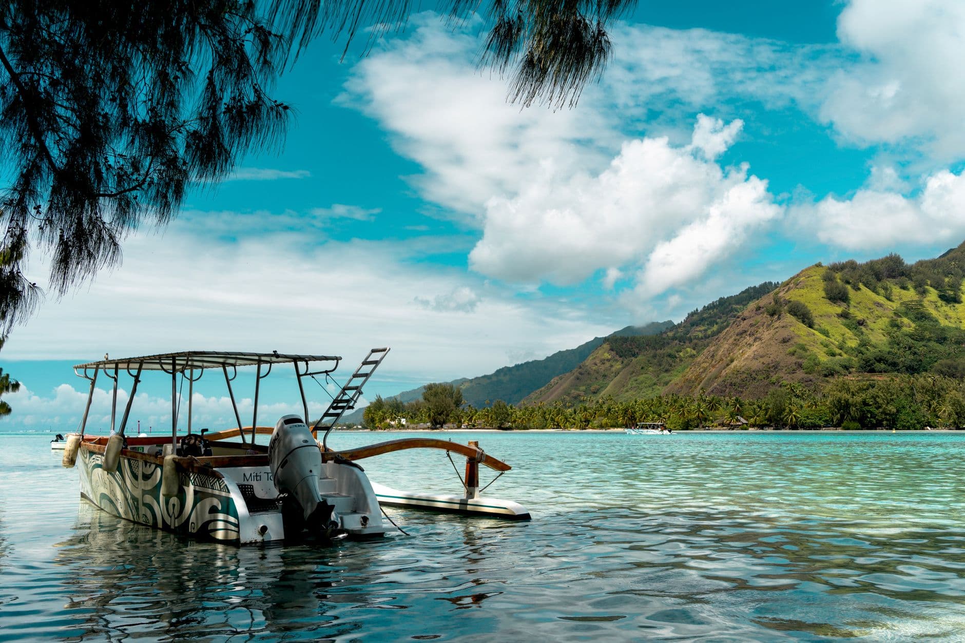 eSIM in Moorea 2