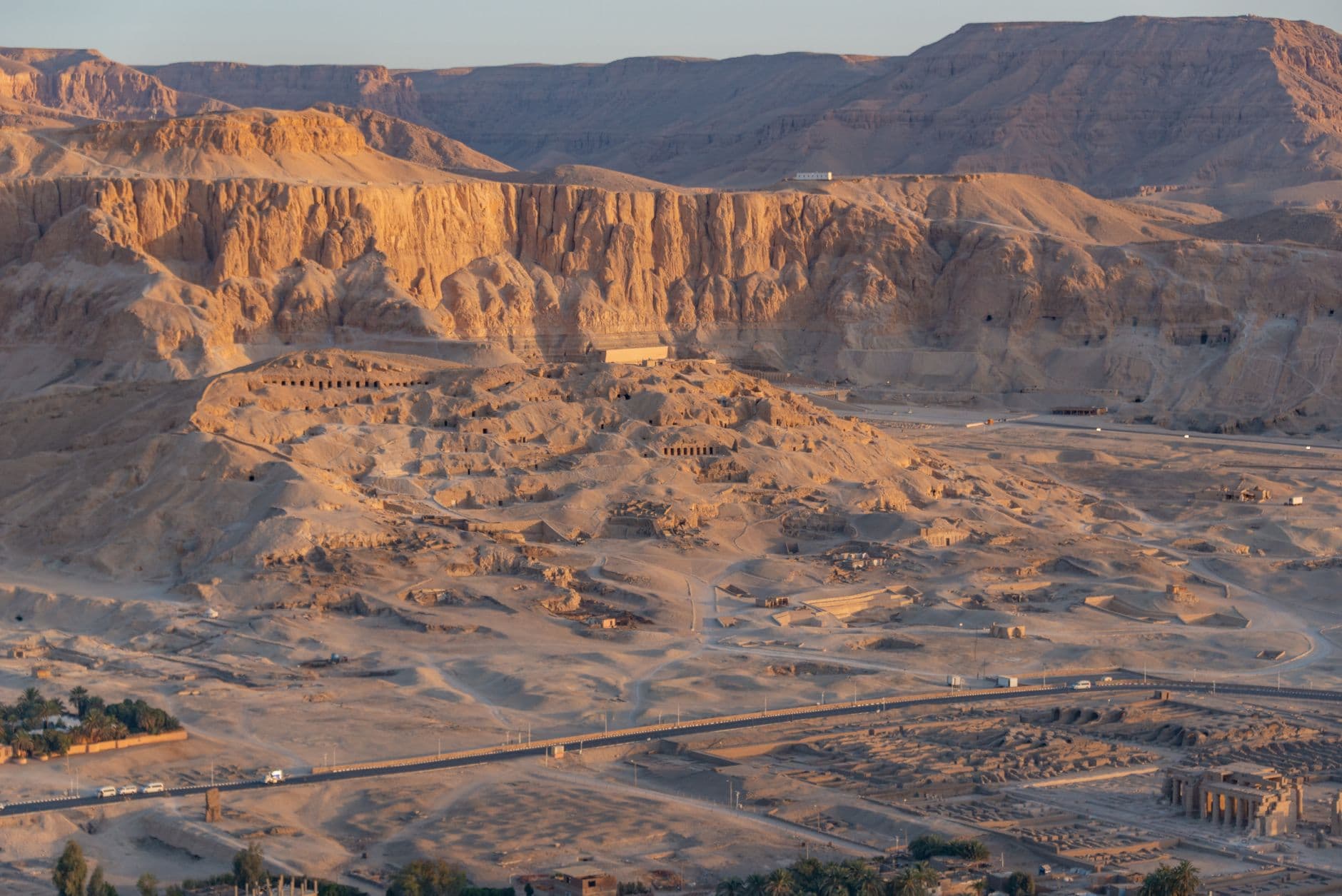 eSIM in Valley of the Kings 1
