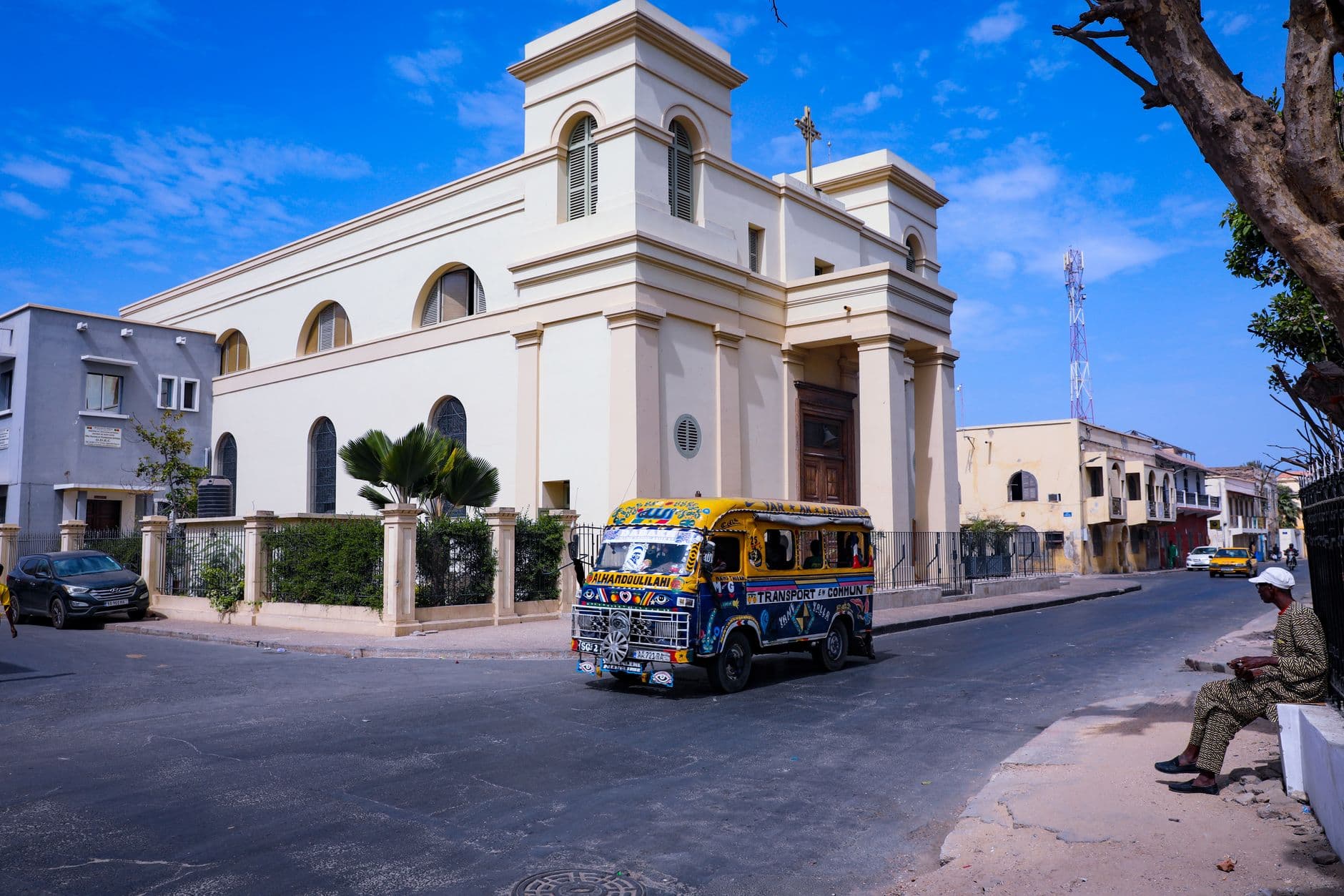 eSIM in Dakar 1