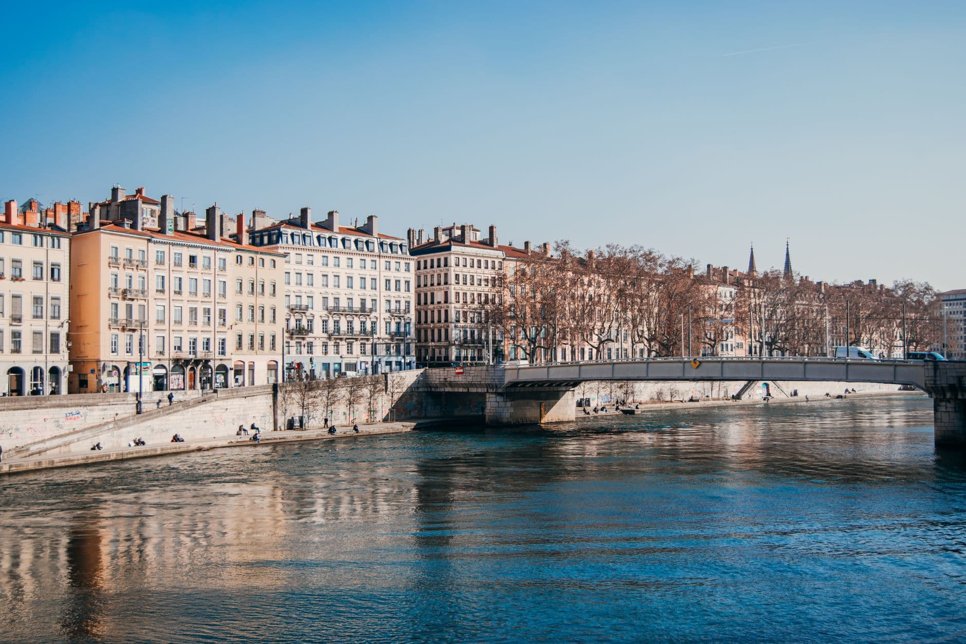 eSIM in Saint-Louis 1