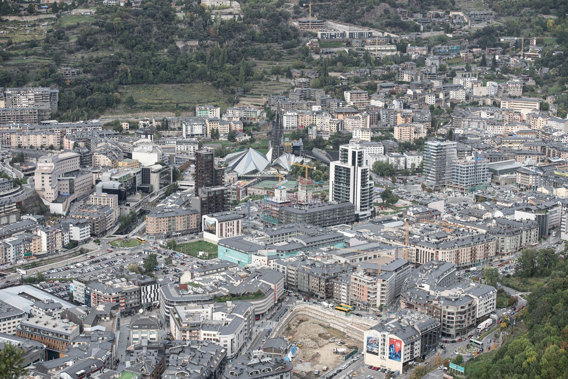eSIM in Andorra la Vella 1