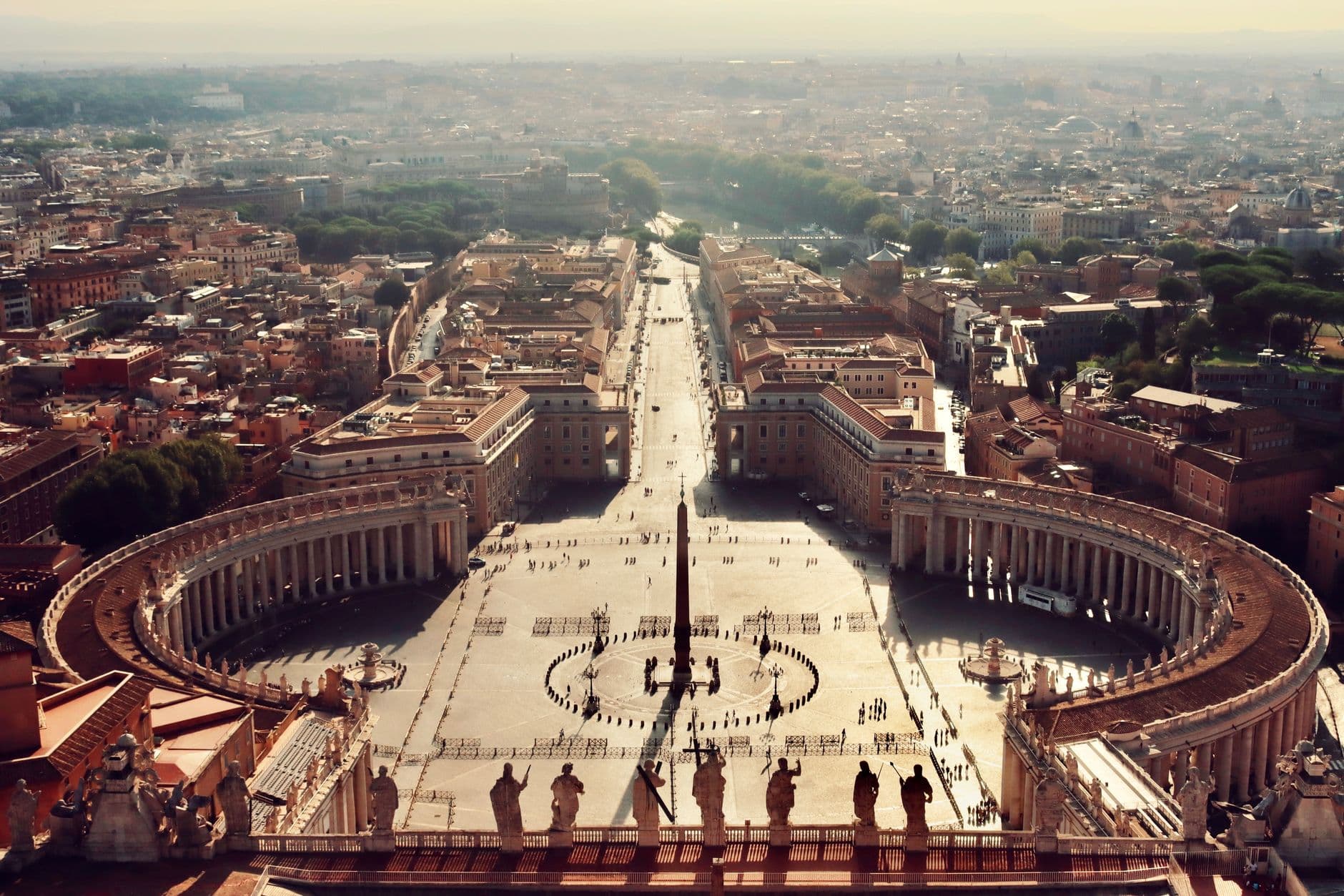 eSIM in St Peters Basilica 2