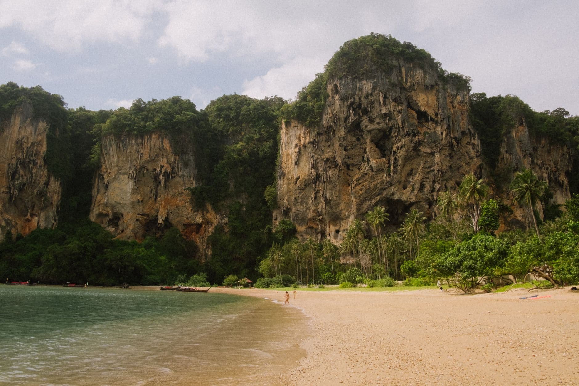 eSIM in Railay Beach 1