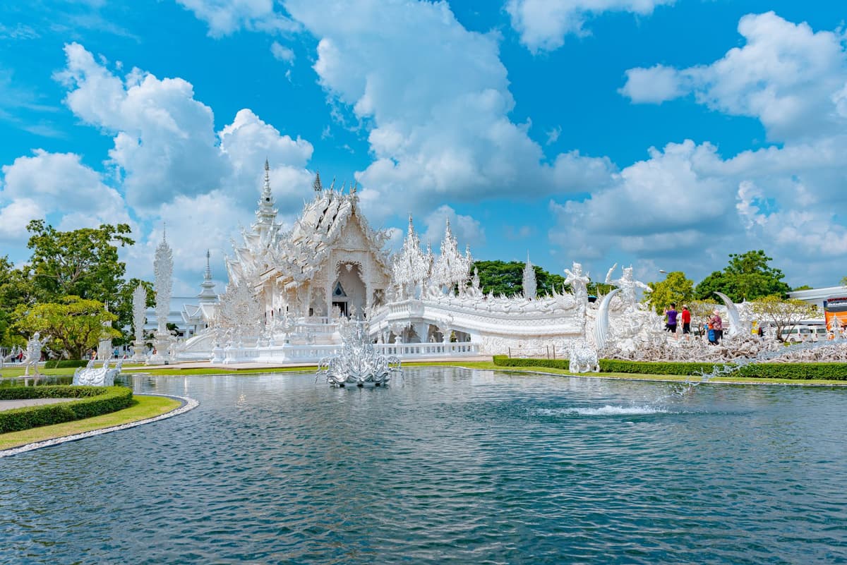 eSIM in White Temple Chiang Rai 1